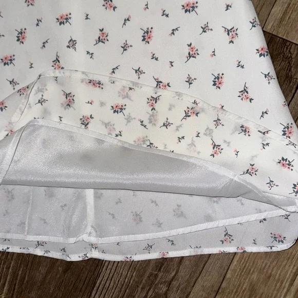 SOLD 💕Lulu’s Be A Wildflower Tie Strap Floral Mini Dress - Picture 8 of 16